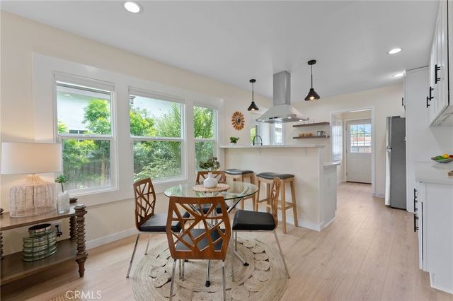 3821 S Hobart Boulevard, Los Angeles, CA 90062