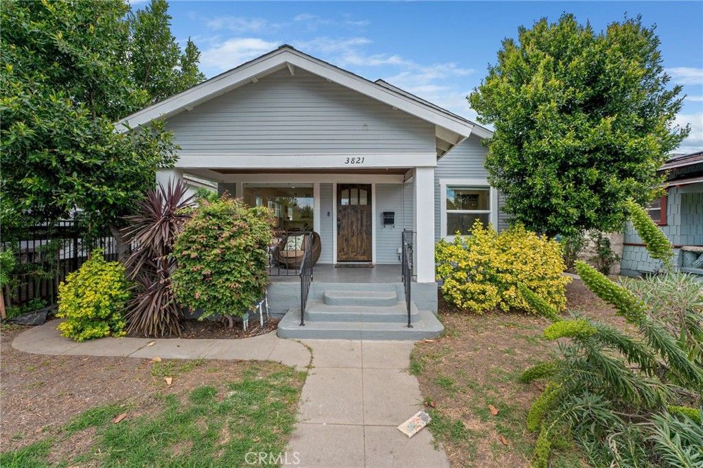 3821 S Hobart Boulevard, Los Angeles, CA 90062