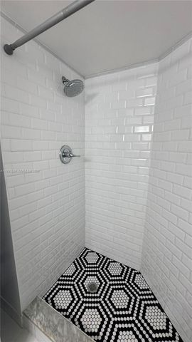 212 Lake Pointe Dr 102, Oakland Park, FL 33309