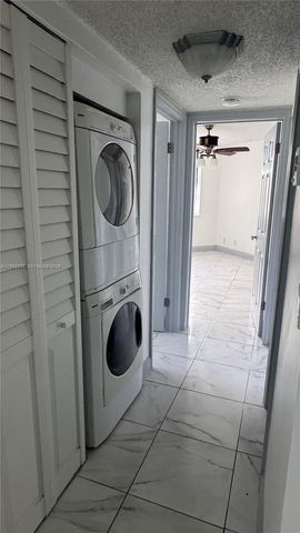 212 Lake Pointe Dr 102, Oakland Park, FL 33309