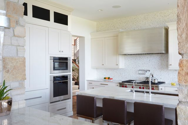 315 S Valley Hill Road, Bull Valley, IL 60098