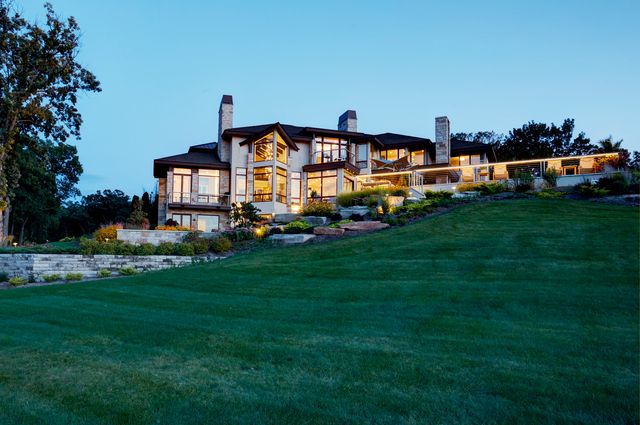 315 S Valley Hill Road, Bull Valley, IL 60098