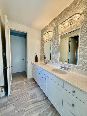 315 S Valley Hill Road, Bull Valley, IL 60098