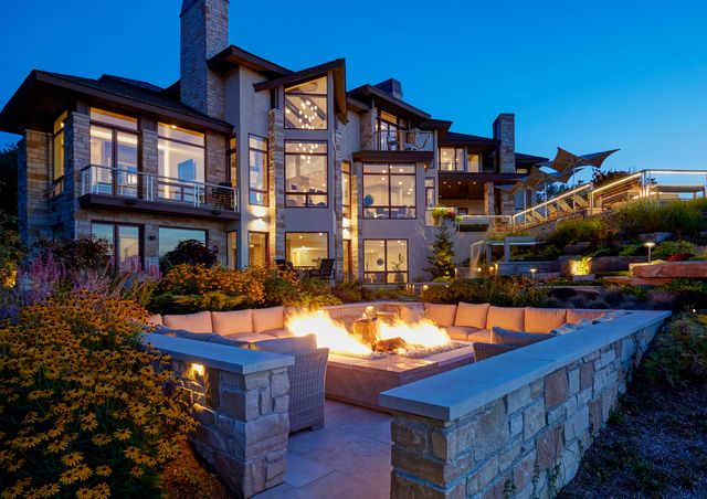 315 S Valley Hill Road, Bull Valley, IL 60098