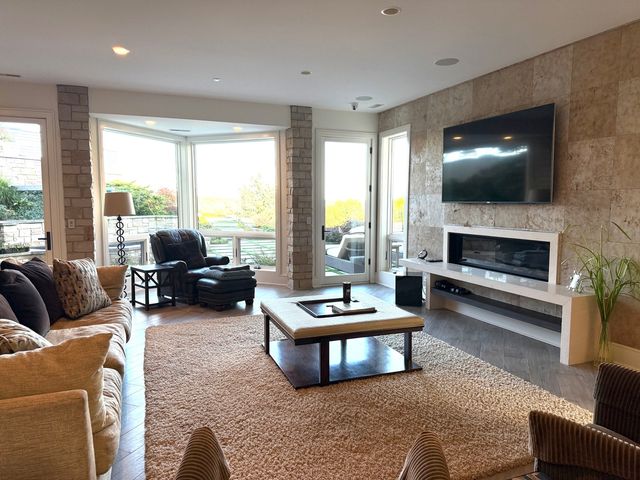 315 S Valley Hill Road, Bull Valley, IL 60098