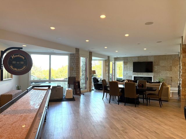 315 S Valley Hill Road, Bull Valley, IL 60098