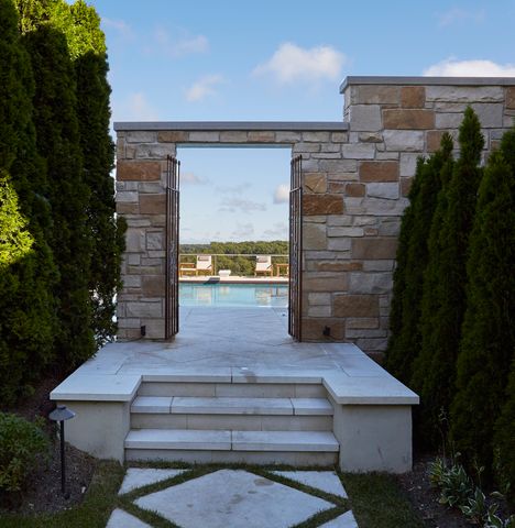 315 S Valley Hill Road, Bull Valley, IL 60098