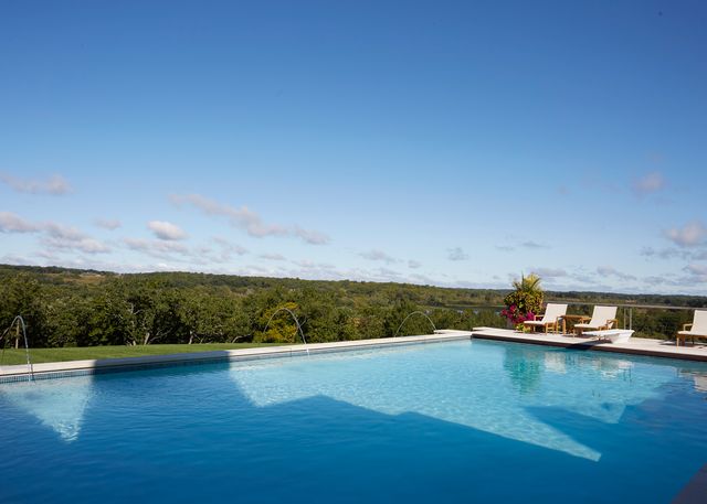 315 S Valley Hill Road, Bull Valley, IL 60098