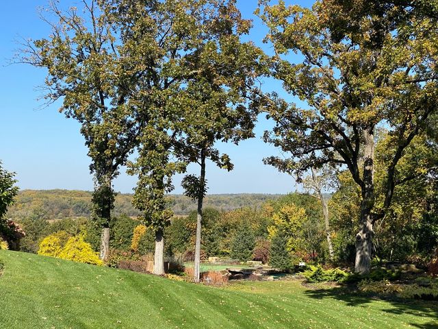 315 S Valley Hill Road, Bull Valley, IL 60098