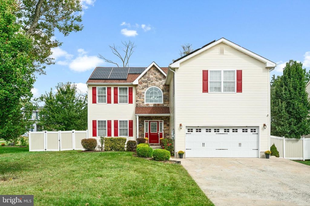 833 SIMONS AVE, Bensalem, PA 19020