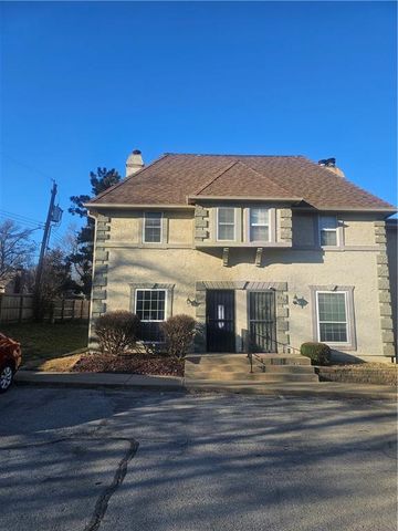 8334 Metcalf Avenue, Overland Park, KS 66212