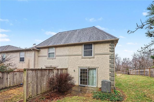 8334 Metcalf Avenue, Overland Park, KS 66212