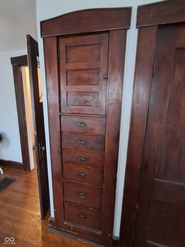 617 E 37th Street, Indianapolis, IN 46205