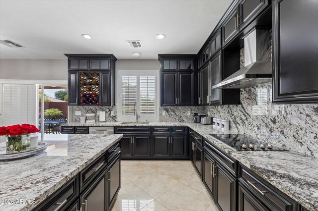 625 E TAYLOR Trail, San Tan Valley, AZ 85143