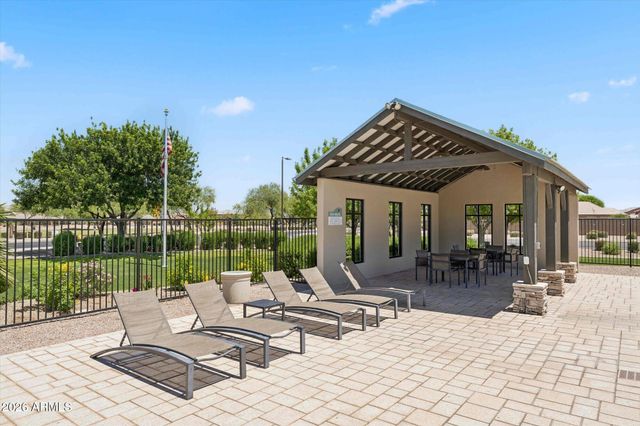 625 E TAYLOR Trail, San Tan Valley, AZ 85143