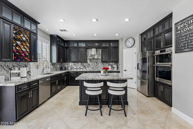 625 E TAYLOR Trail, San Tan Valley, AZ 85143