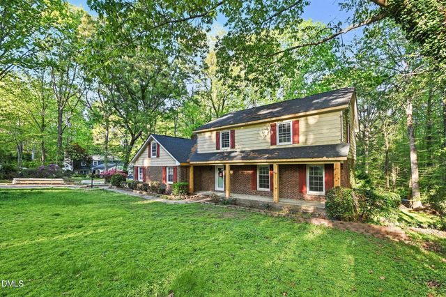 8700 Cliff Top Court, Raleigh, NC 27613