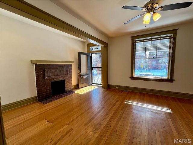 4143 Shaw Boulevard, St Louis, MO 63110