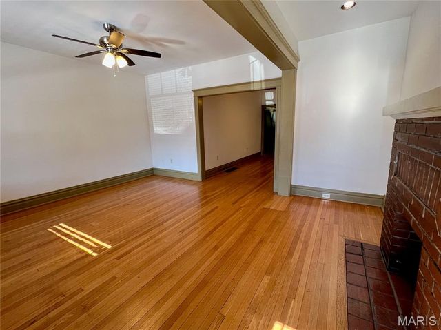 4143 Shaw Boulevard, St Louis, MO 63110