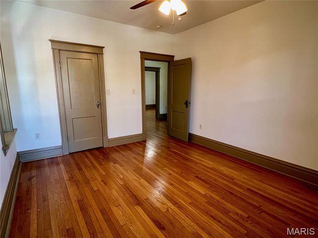 4143 Shaw Boulevard, St Louis, MO 63110