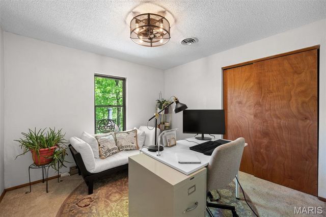 8075 Glenn Drive, Barnhart, MO 63012