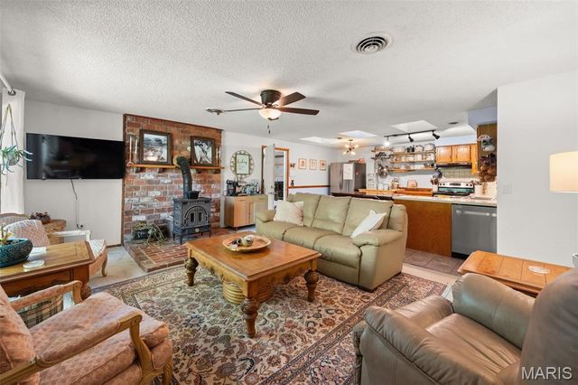 8075 Glenn Drive, Barnhart, MO 63012