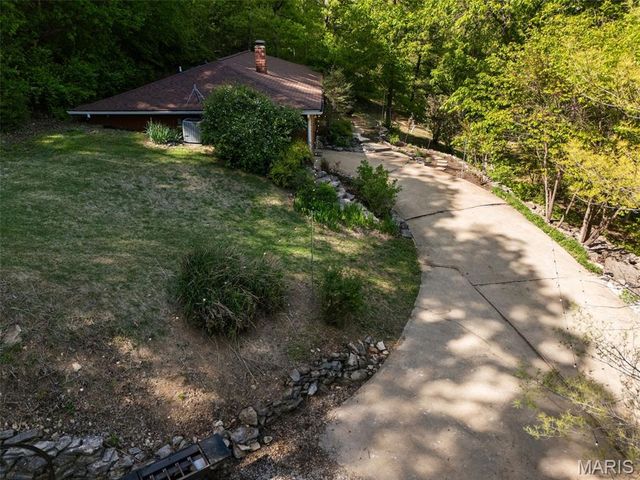 8075 Glenn Drive, Barnhart, MO 63012