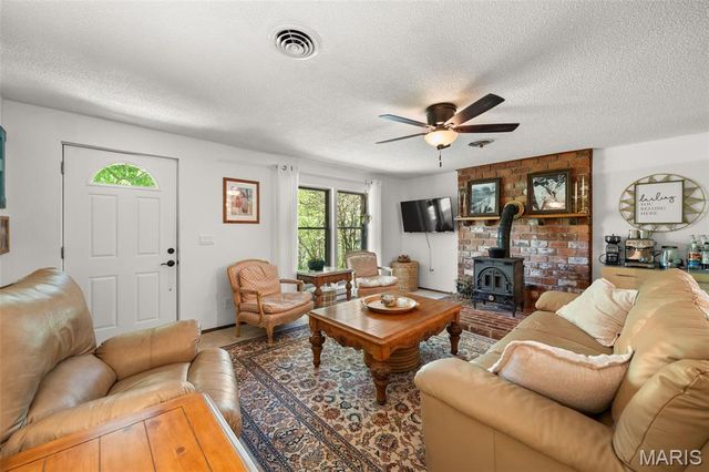 8075 Glenn Drive, Barnhart, MO 63012
