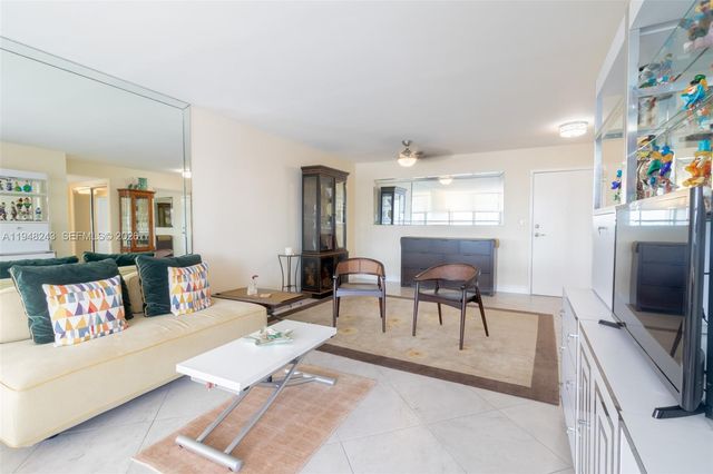 250 174th St 1118, Sunny Isles Beach, FL 33160