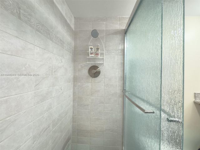 250 174th St 1118, Sunny Isles Beach, FL 33160