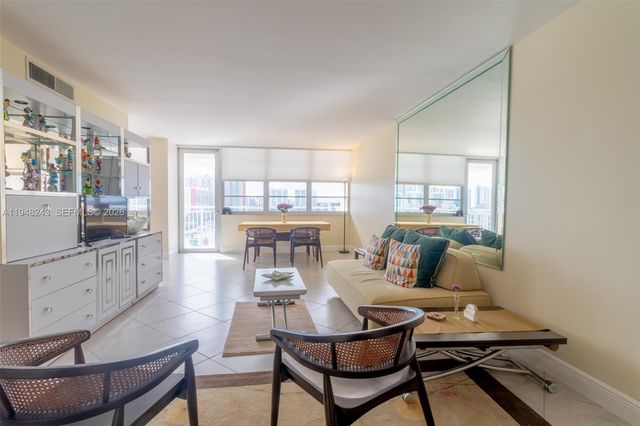 250 174th St 1118, Sunny Isles Beach, FL 33160