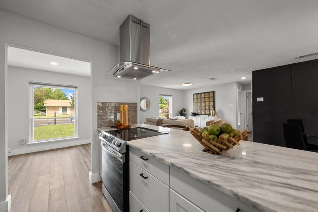 3103 Great Valley DR, Cedar Park, TX 78613