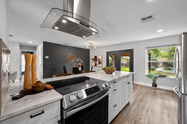 3103 Great Valley DR, Cedar Park, TX 78613