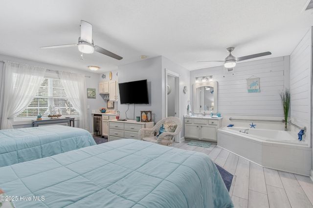 330 S Middleton Drive NW Unit 607, Calabash, NC 28467