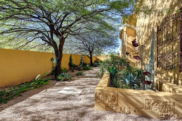 37003 N 109th Way 24, Scottsdale, AZ 85262