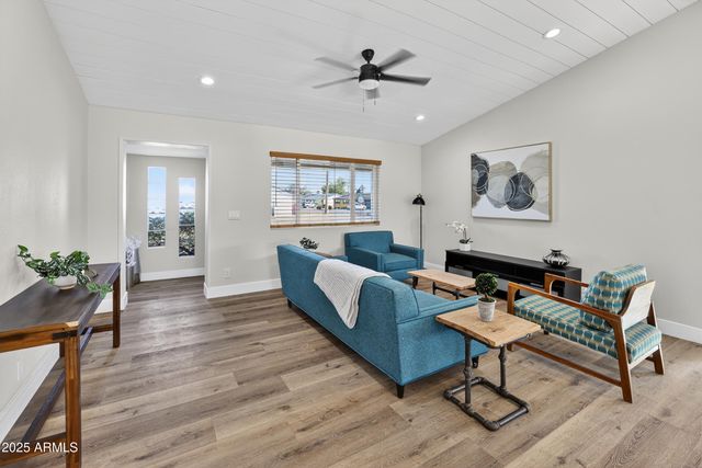 514 N 74TH Street, Scottsdale, AZ 85257