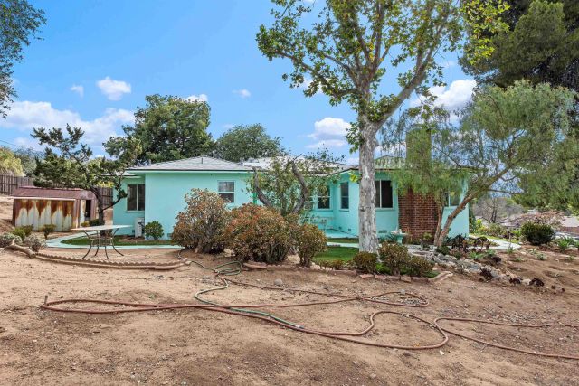 2439 Patterson Rd, Escondido, CA 92027