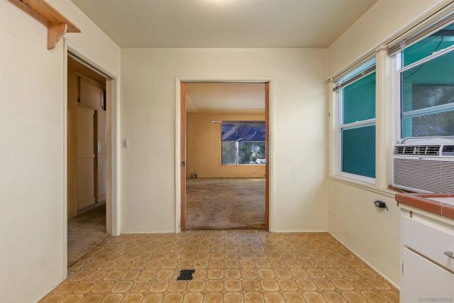 2439 Patterson Rd, Escondido, CA 92027