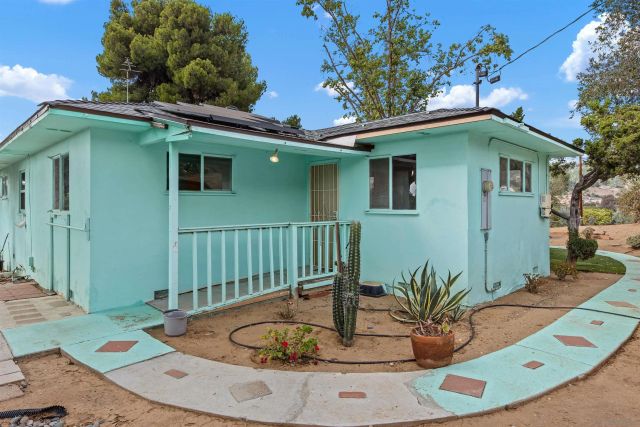 2439 Patterson Rd, Escondido, CA 92027