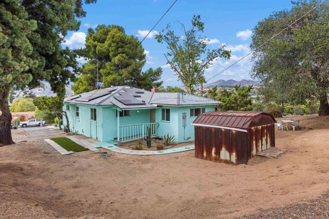 2439 Patterson Rd, Escondido, CA 92027