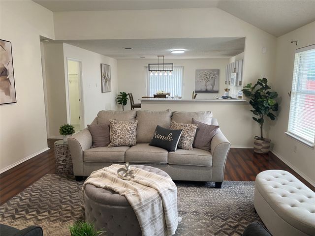5534 Mandarin Way, Dallas, TX 75249
