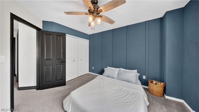 23215 Chandlers Lane, Olmsted Falls, OH 44138