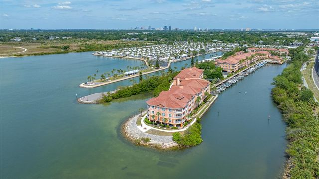 5000 CULBREATH KEY WAY 1-201, Tampa, FL 33611