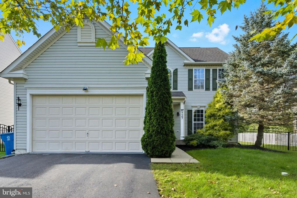 Image 1 of property listing at 727 BRIGHTON WAY, New Hope, PA 18938