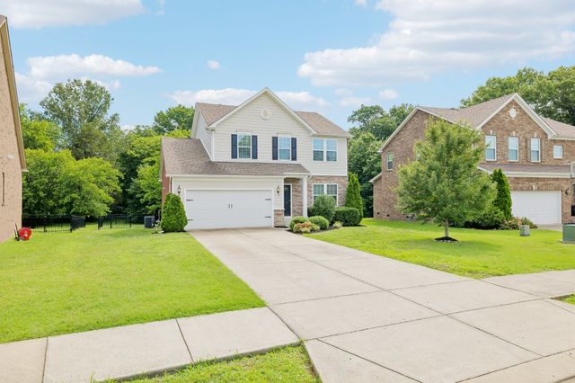 407 Goodman Dr, Gallatin, TN 37066