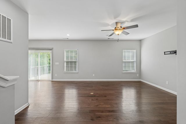 407 Goodman Dr, Gallatin, TN 37066