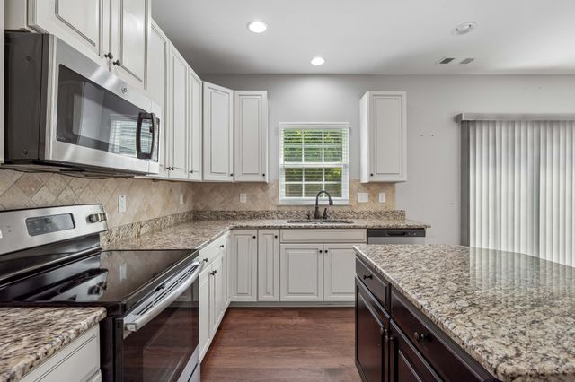 407 Goodman Dr, Gallatin, TN 37066