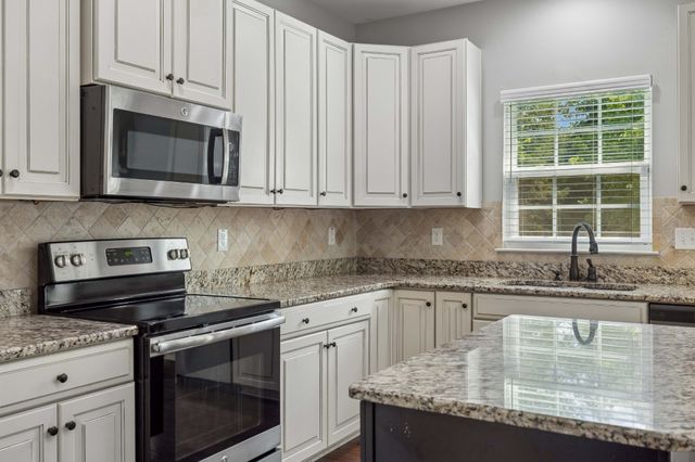 407 Goodman Dr, Gallatin, TN 37066