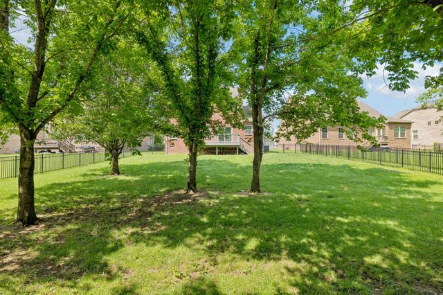 407 Goodman Dr, Gallatin, TN 37066