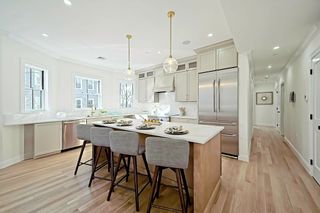 252 Lexington Avenue 4, Cambridge, MA 02138